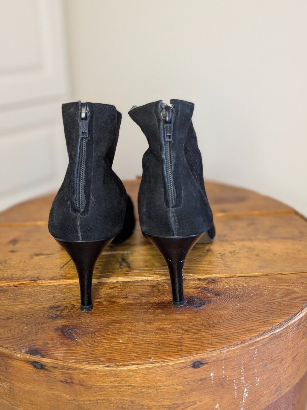 Black Suede Patent Leather Pointed Cap Toe Ankle Boots 8.5 Y2K Quiet Luxury EUC - Picture 5 of 13